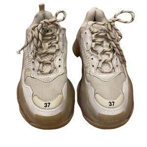 WOMEN'S TRIPLE S CLEAR SOLE SNEAKER IN BEIGE